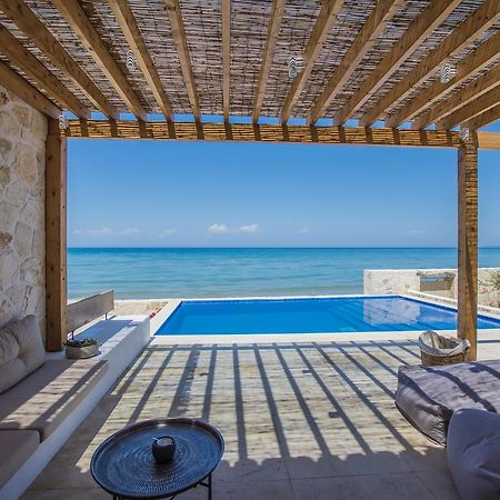 Niova Villa - Seafront, Private Pool And Ionian Sea Views, By Zantewize Alykes  Extérieur photo