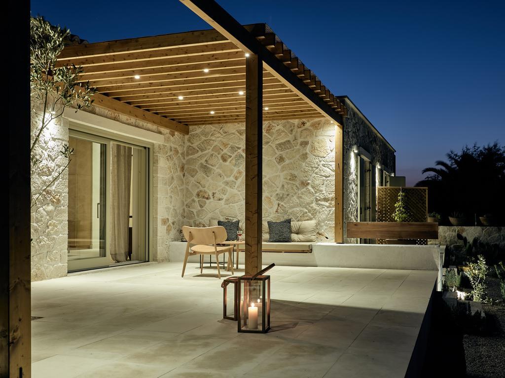 Niova Villa - Seafront, Private Pool And Ionian Sea Views, By Zantewize Alykes  Extérieur photo