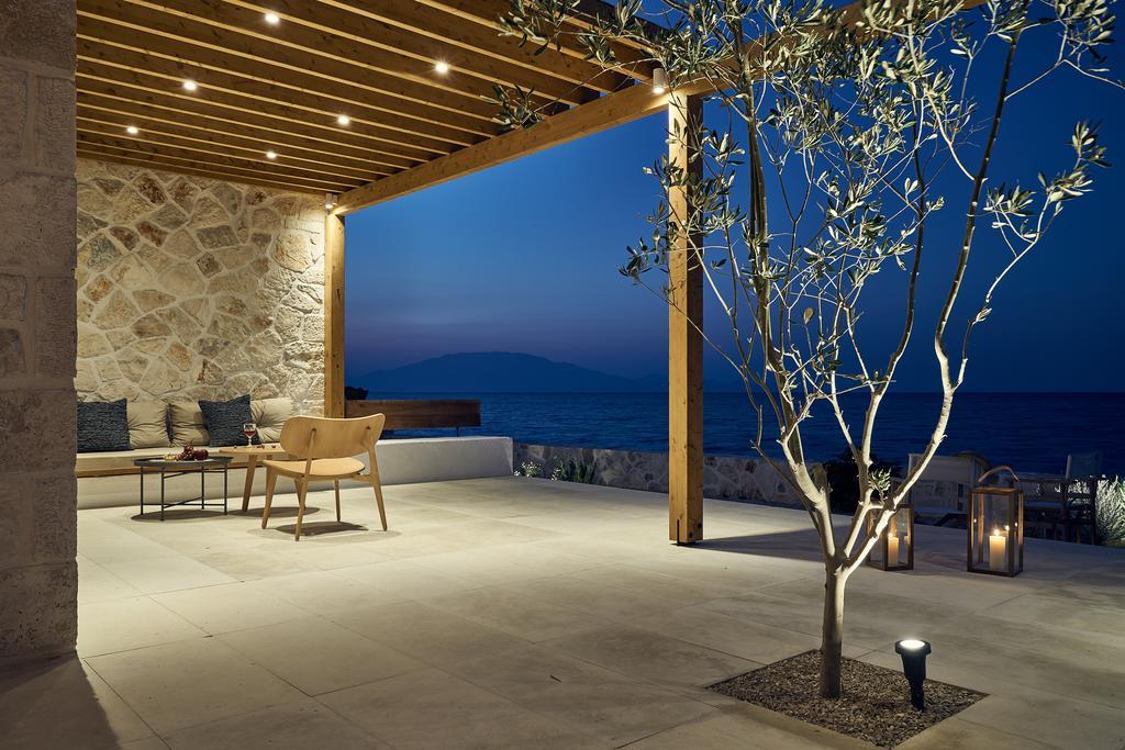 Niova Villa - Seafront, Private Pool And Ionian Sea Views, By Zantewize Alykes  Extérieur photo