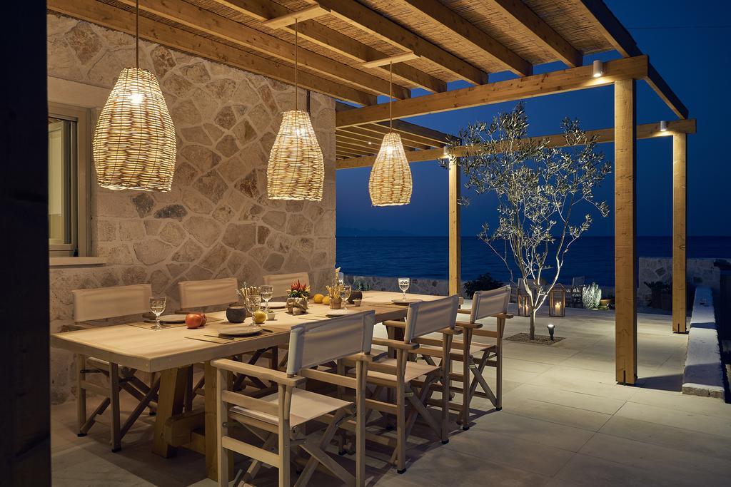 Niova Villa - Seafront, Private Pool And Ionian Sea Views, By Zantewize Alykes  Extérieur photo