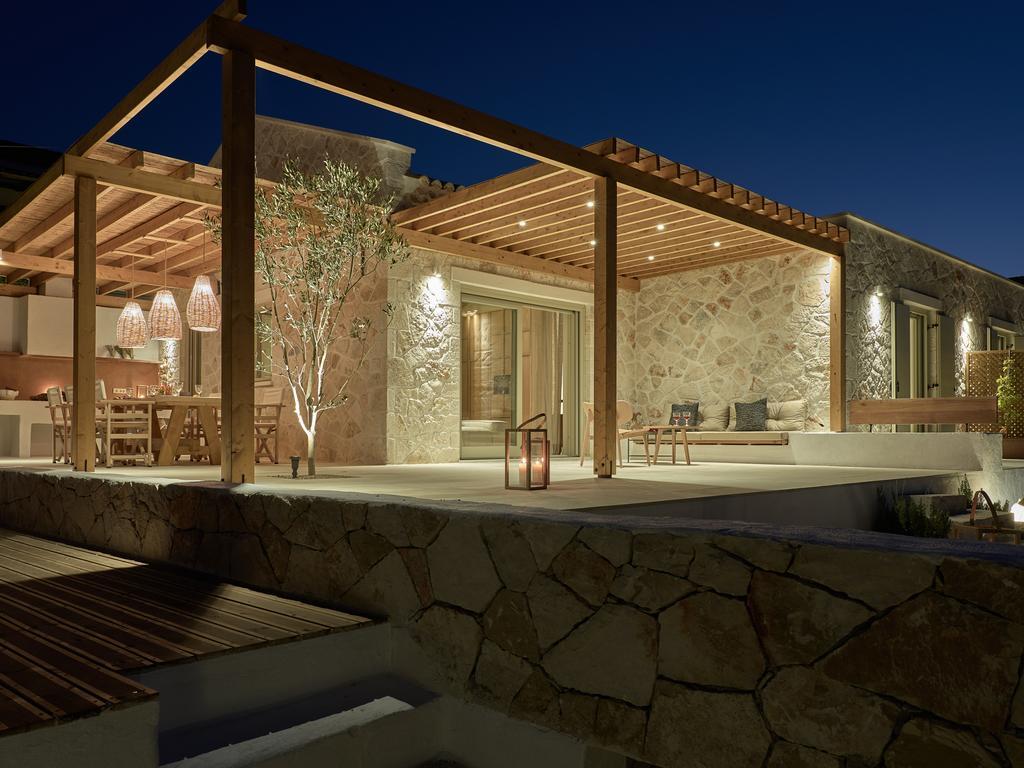 Niova Villa - Seafront, Private Pool And Ionian Sea Views, By Zantewize Alykes  Extérieur photo