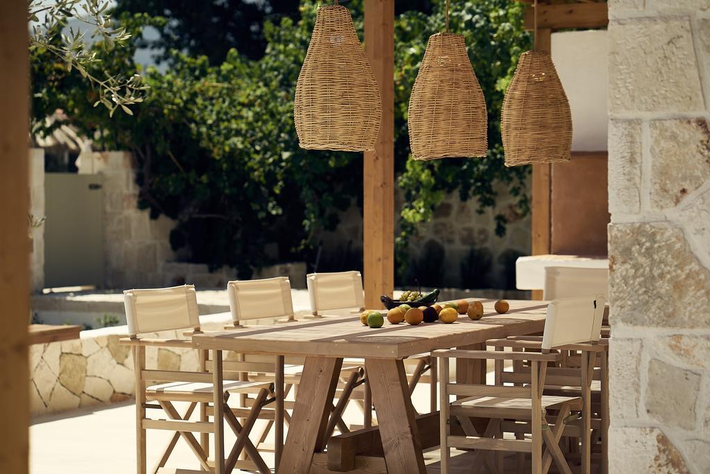 Niova Villa - Seafront, Private Pool And Ionian Sea Views, By Zantewize Alykes  Extérieur photo